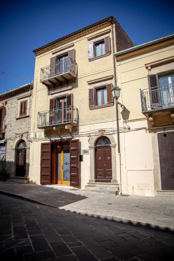 Al Centro Casa Vacanze Mistretta ภายนอก รูปภาพ