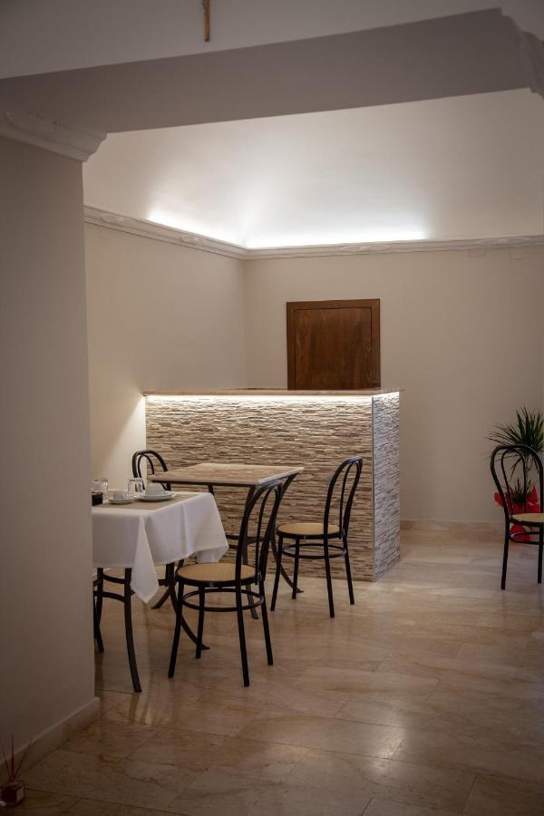 Al Centro Casa Vacanze Mistretta ภายนอก รูปภาพ
