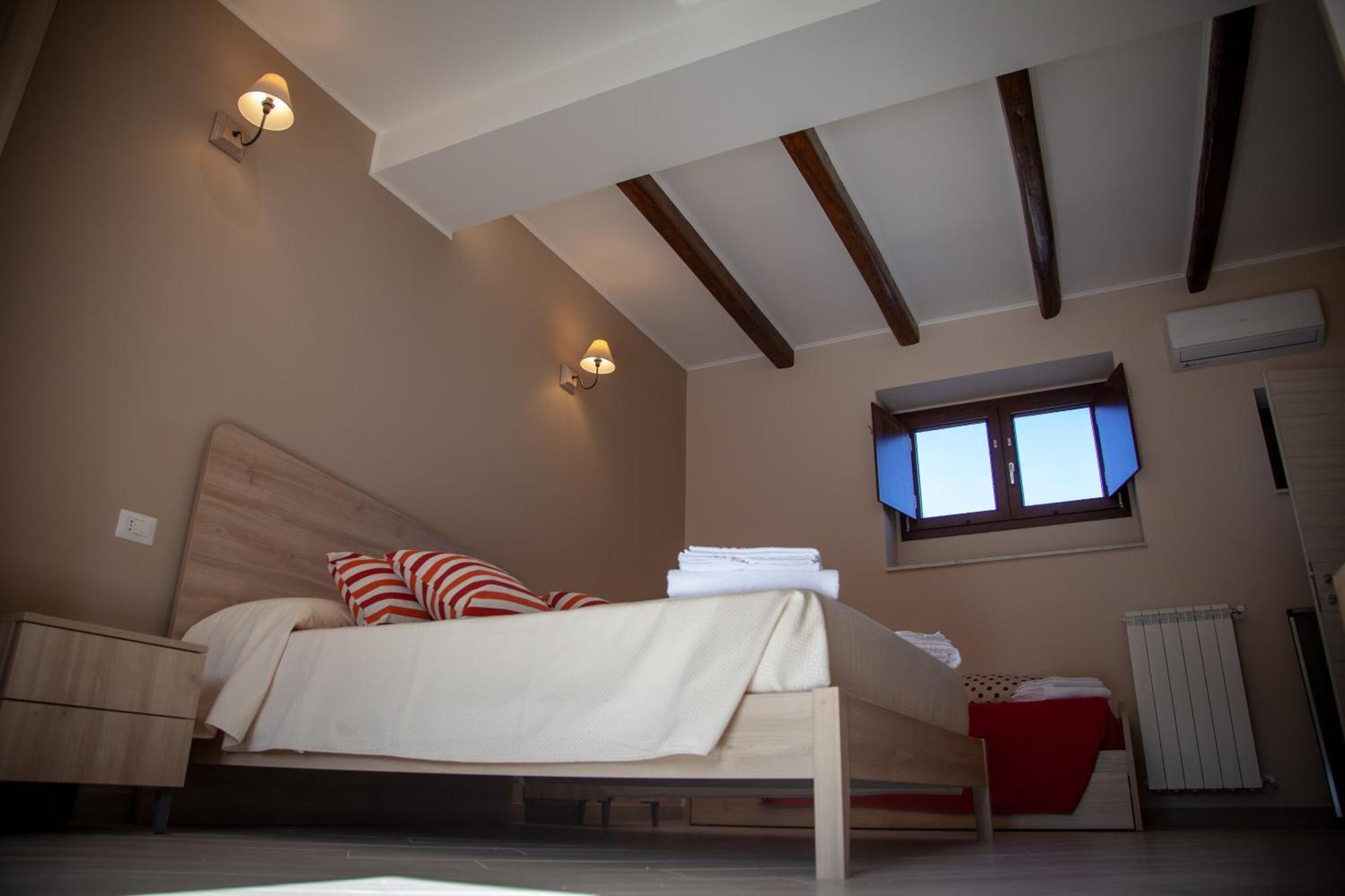 Al Centro Casa Vacanze Mistretta ห้อง รูปภาพ