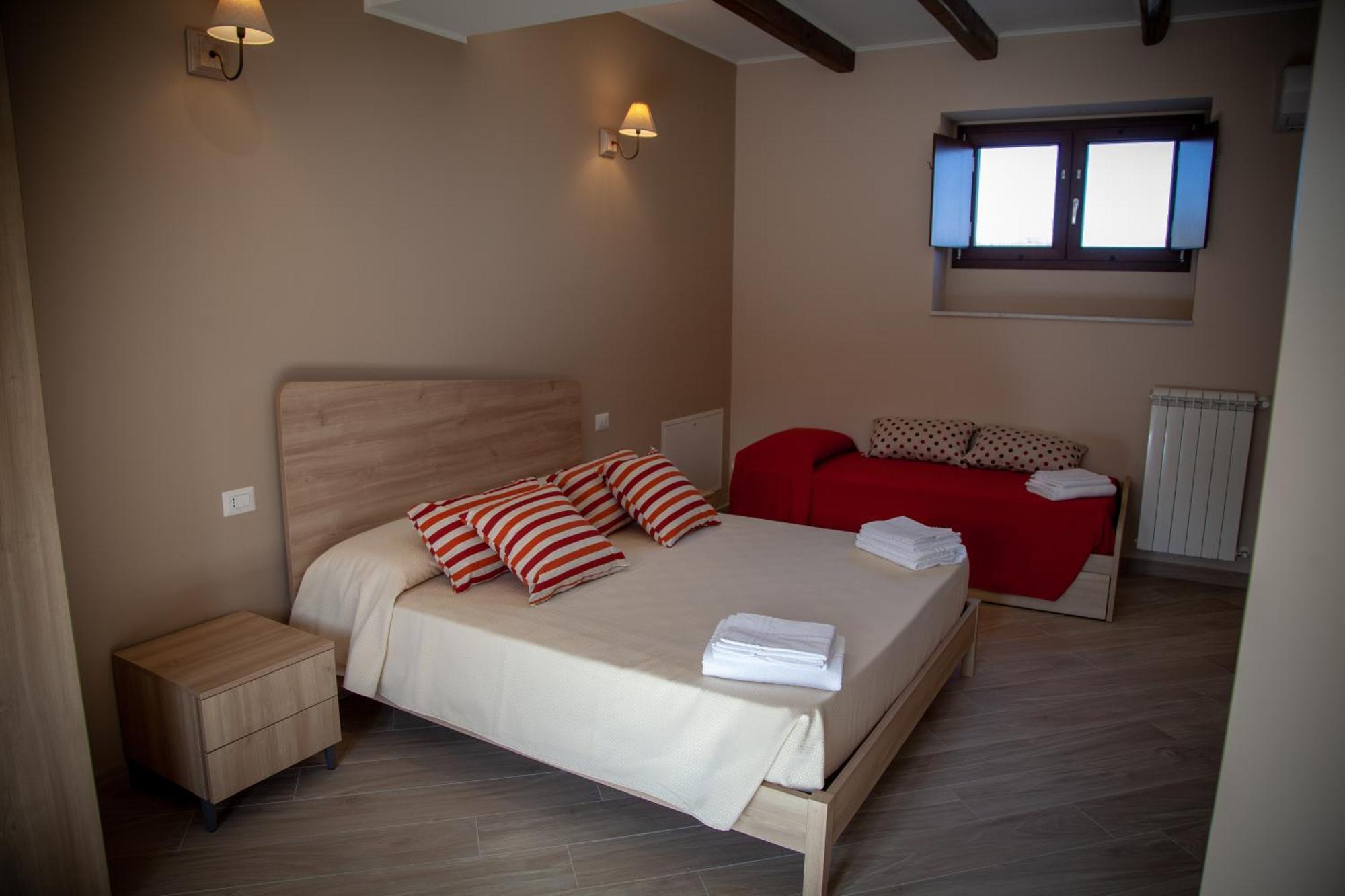 Al Centro Casa Vacanze Mistretta ห้อง รูปภาพ